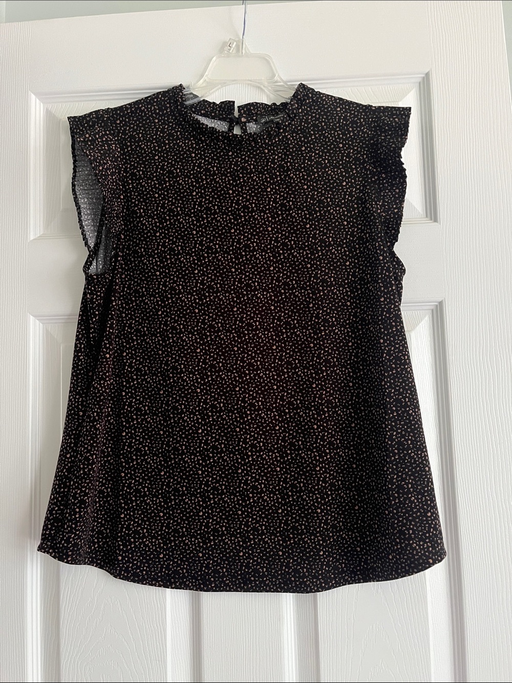 Adrianna Papell Black Dotted Ruffle-Neck Sleeveless Top